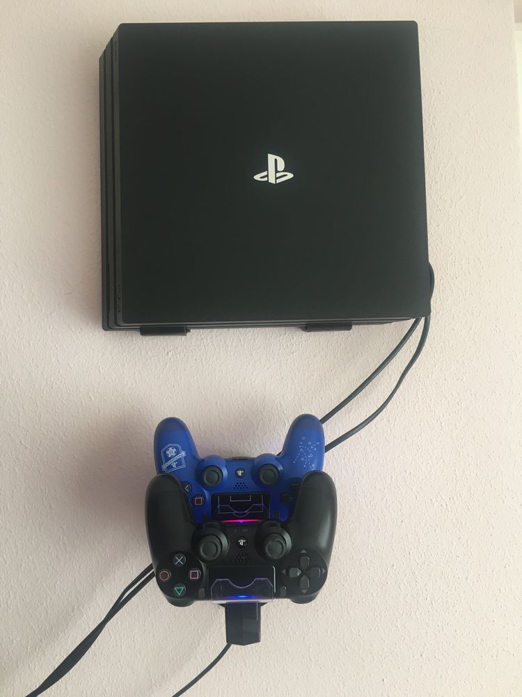 Sony PlayStation  PS4 pro 1 tr