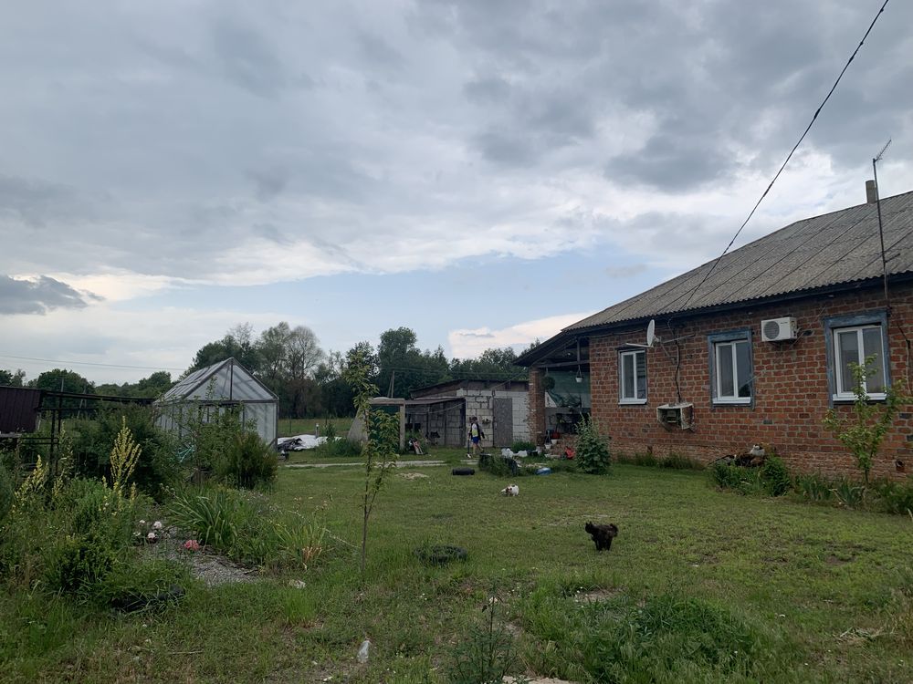 Будинок 160м + 1,1га землі
