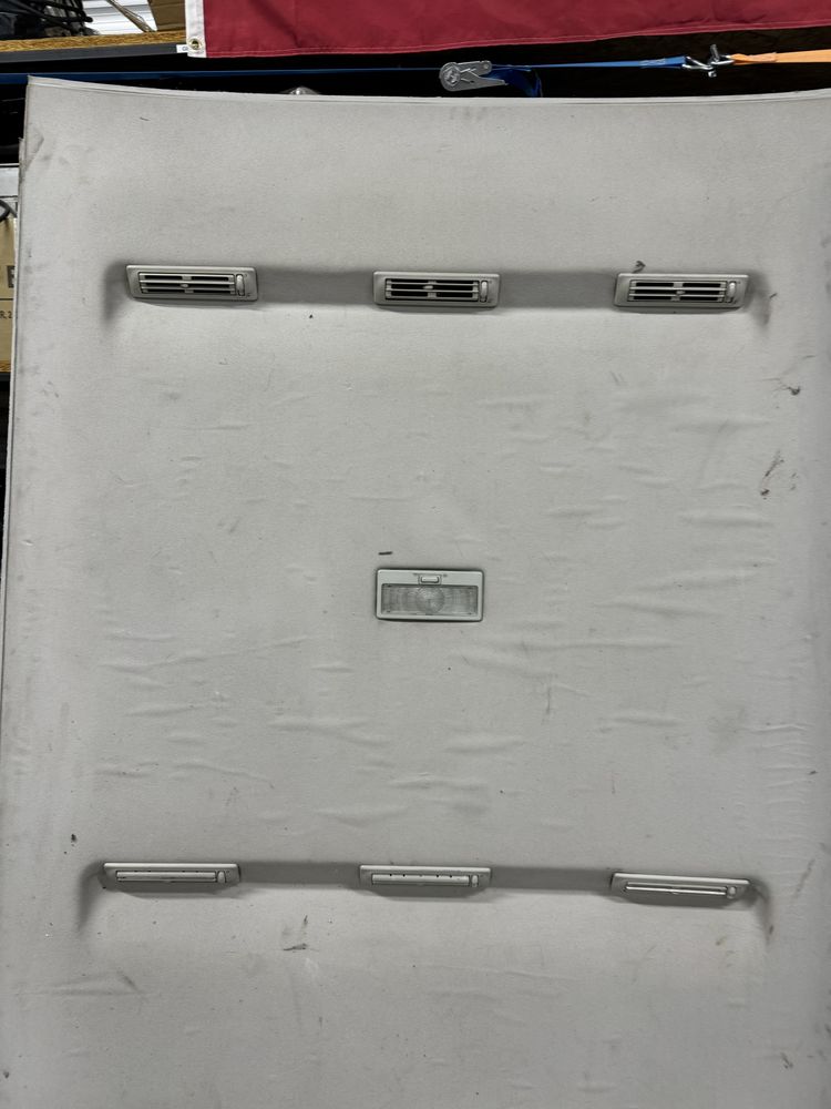 Podsufitka T4 Multivan Caravelle nawiewy klima lift