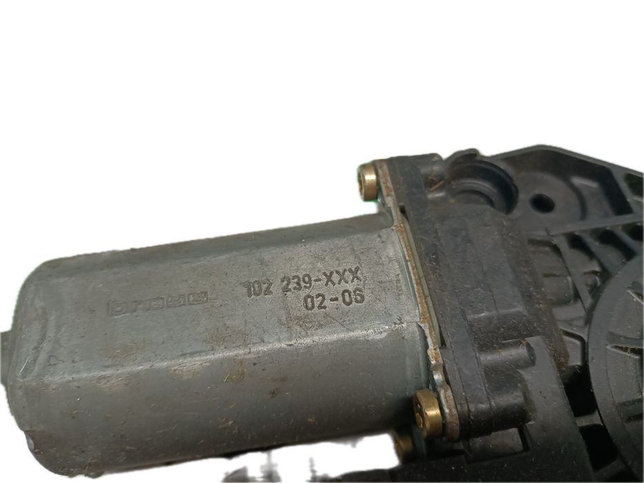 Motor vidro trás esquerdo AUDI A4 (8E2, B6)