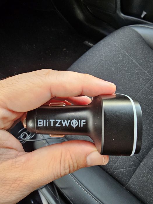 BlitzWolf Adaptador de Carregador de Carro com sintonizador