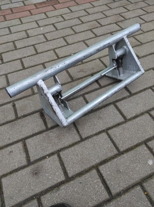 Klin pod koła Rolfo