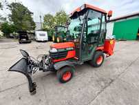 Kubota BX2200  KUBOTA BX2200 z kabiną, napędem 4x4