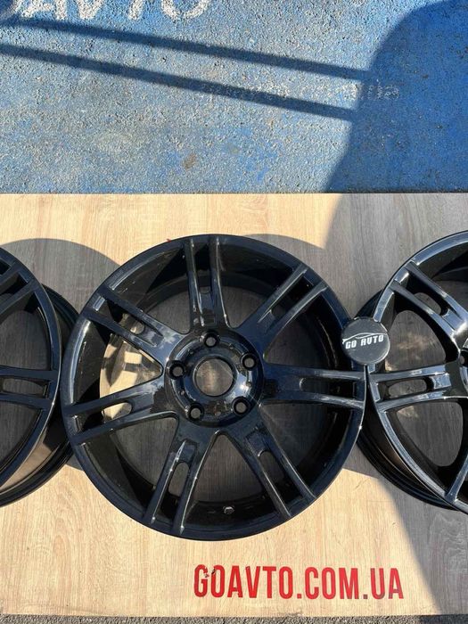 Goauto круті диски 5/120 r16 et40 7j dia66,6 в чорному кольорі