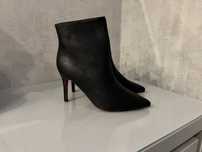 Louboutin czerwona podeszwa 38 obcas botki czarne piekne szpic