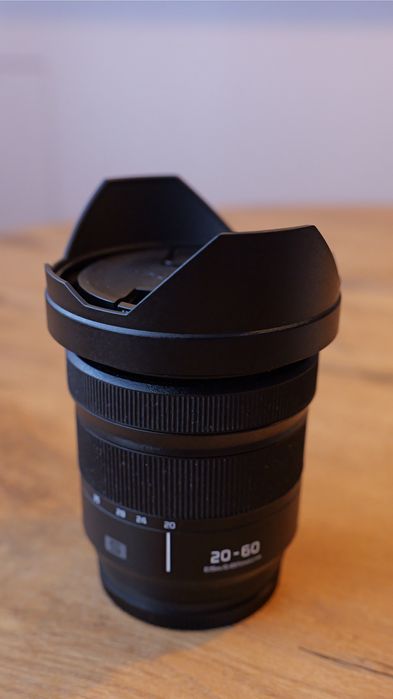 Panasonic 20-60mm f/3.5-5.6 L-Mount - jak nowy!