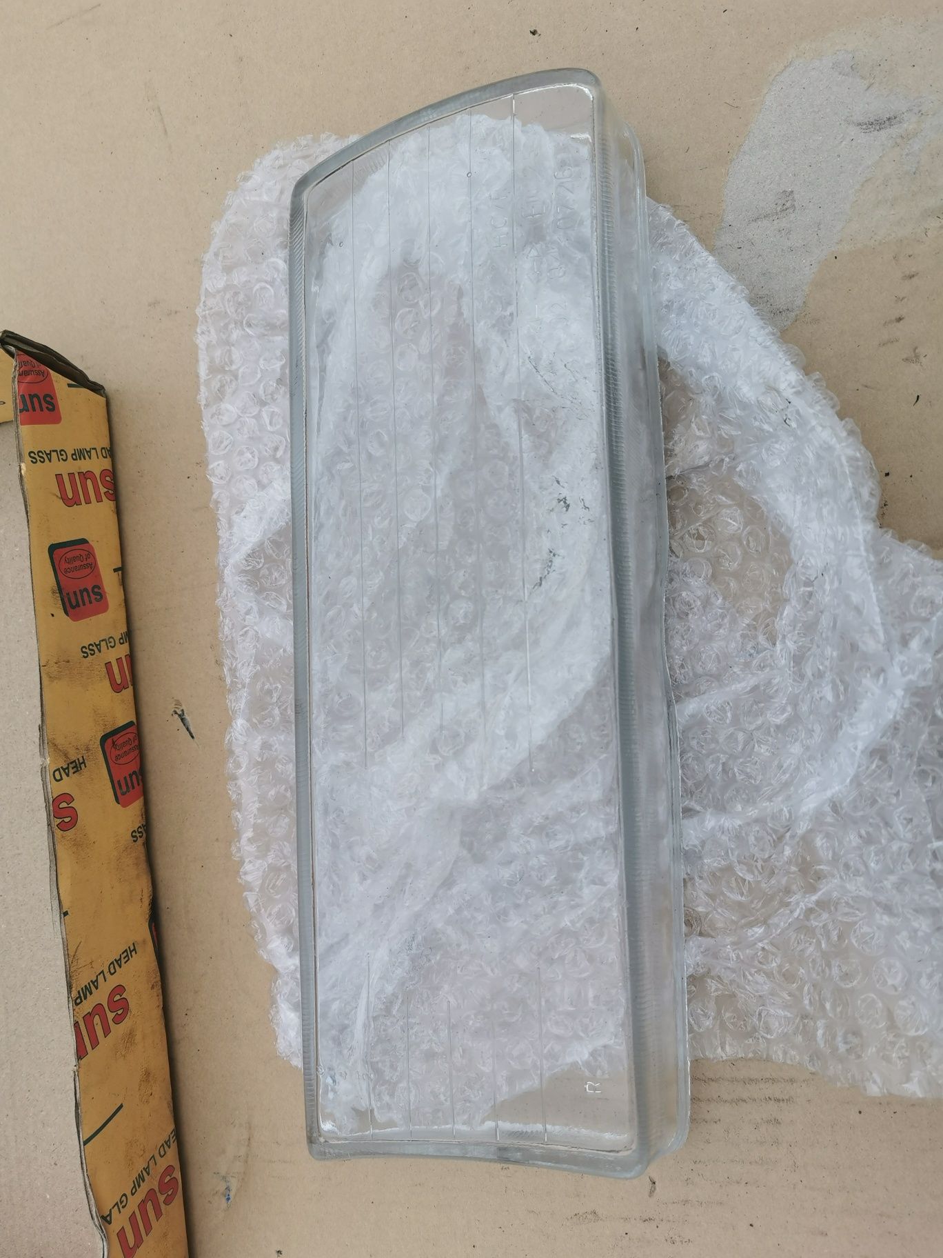 Klosz lampy reflektora prawy przód przedni bmw e36 Bosch Europa