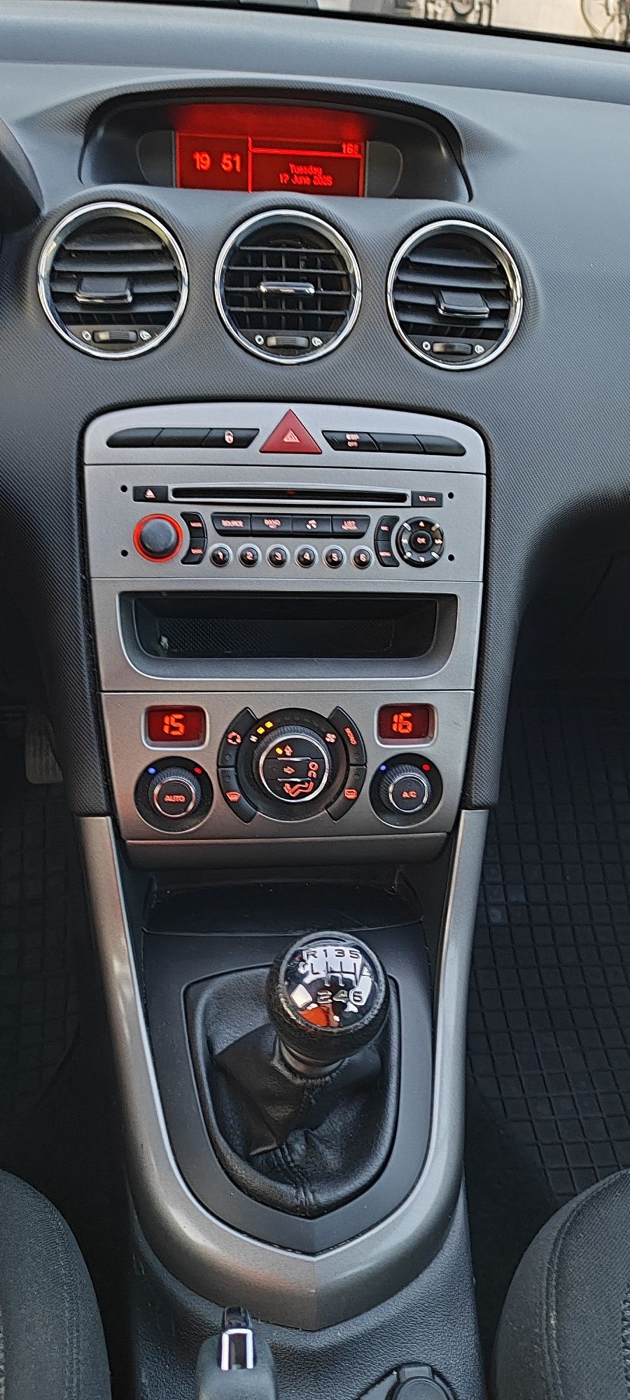 Peugeot 308 1.6 156km