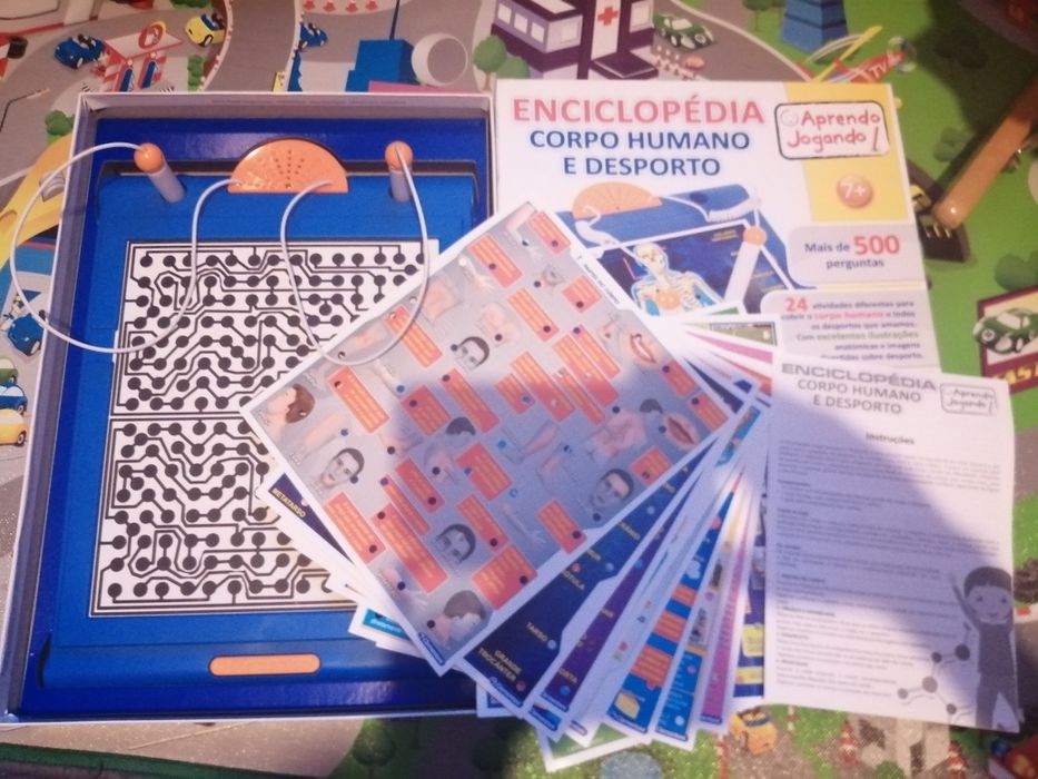 Jogo didático enciclopédia corpo humano e desporto.