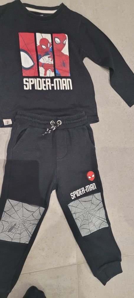 Czarny dres Spider-Man 116 Marvel cool club by smyk