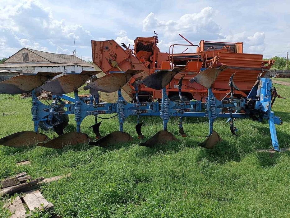 Оборотний плуг Лемкен Діамант 5+1 2009 року випуску з передплужниками