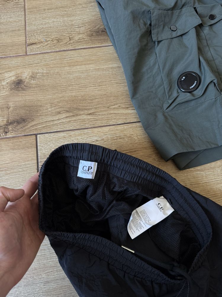 Шорти C.P. Company Cargo Nylon