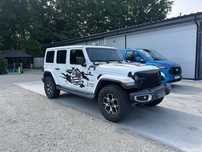 Jeep Wrangler SAHARA mały przebieg 3.6 benzyna