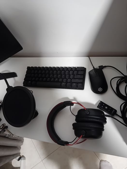 Setup gamer em bom estado