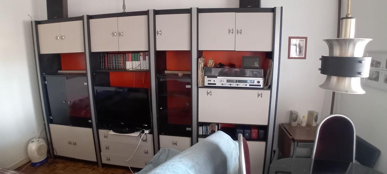 Vendo movel de sala, com luzes.