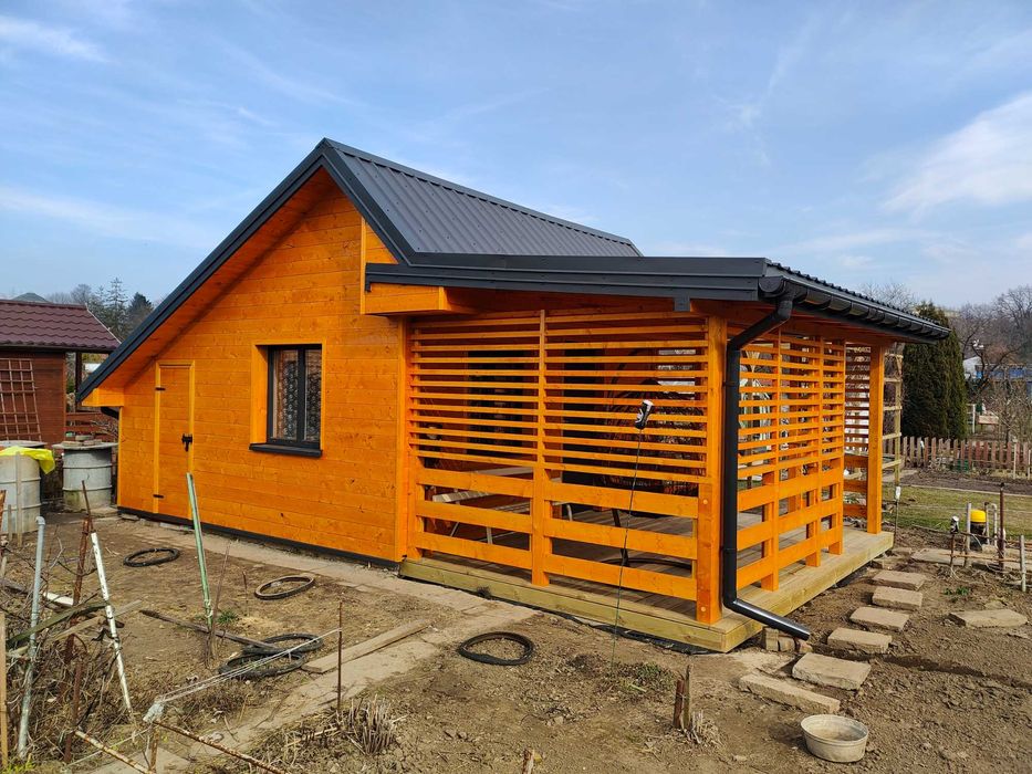 Konstrukcje drewniane tarasy zadaszenia altany pergole wiaty schody