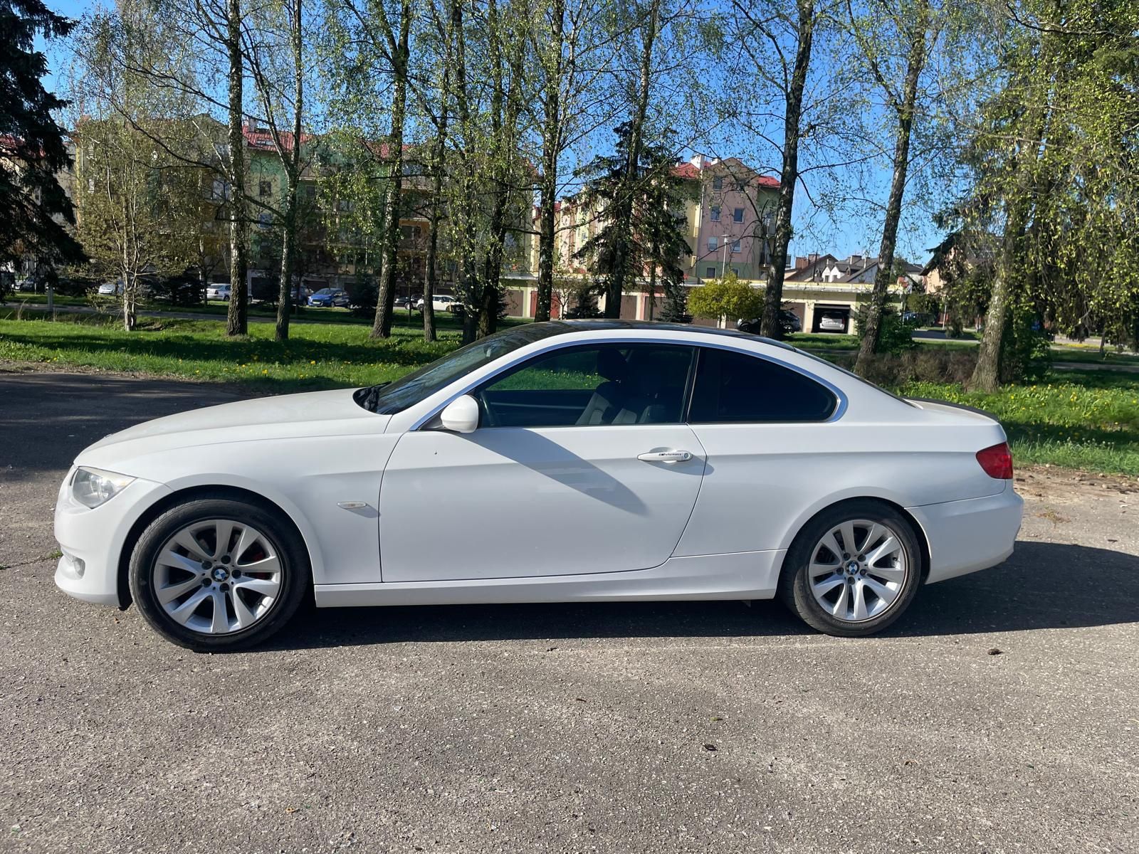 BMW 320d rok produkcji 2010