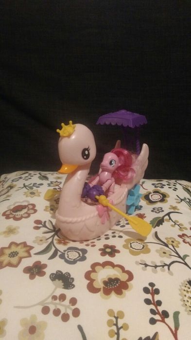 My Little Pony, Łabędzia łódka Pinkie Pie, zestaw z figurką