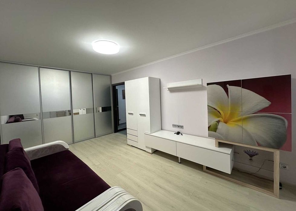 Неймовірно простора 2к кваритира у затишному районі Озерна