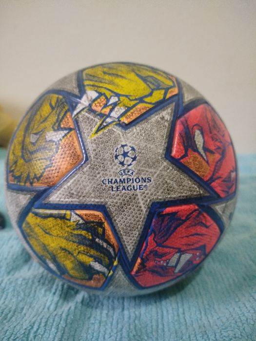 Bola Oficial Final UCL 2023/24 London