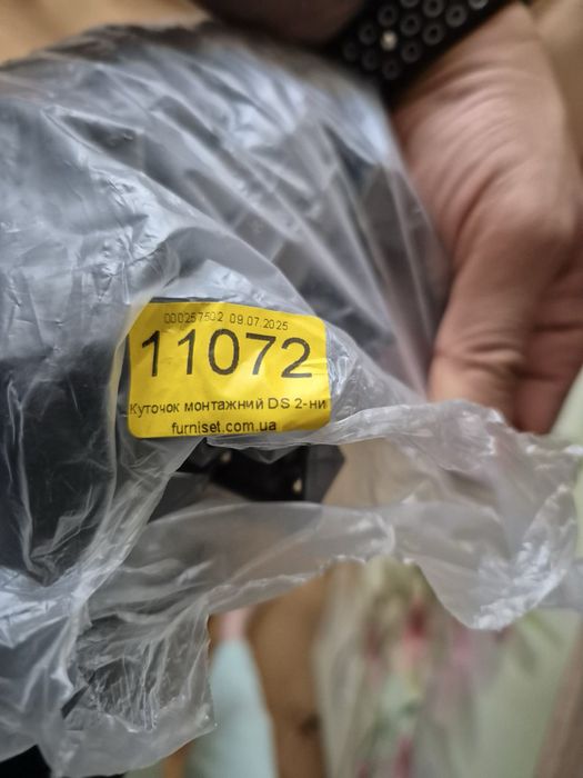 Куточки монтажні нові