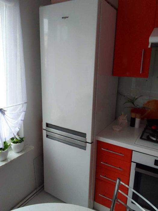 Sprzedam lodówkę Whirlpool