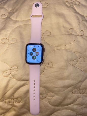 Apple Watch Series 6 44mm Gold Aluminum Pink  б/у