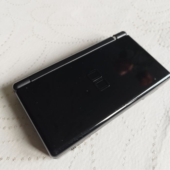 Nintendo DS Lite