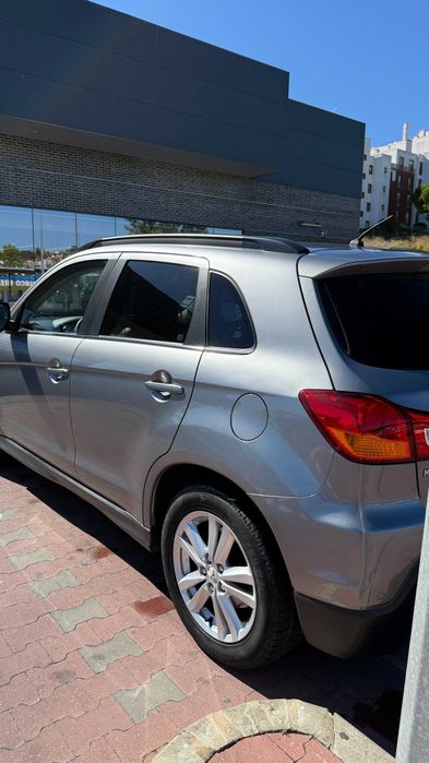 Mitsubishi ASX 1.8 Di-D Invite 2011 – Turbo novo, CarPlay, impecável