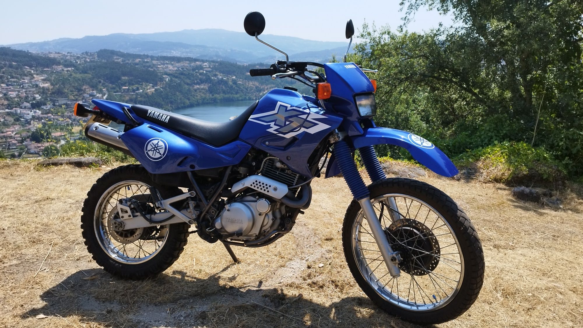 Yamaha XT 600 impecavel. um clássico para apreciadores