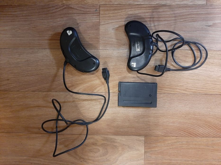 Картридж и два джостика