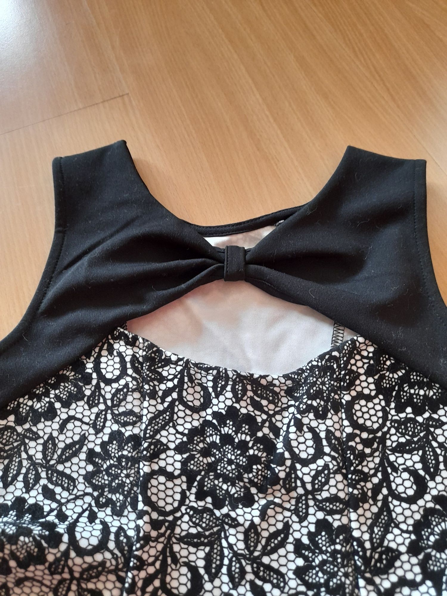 Sukienka River Island 9-10 lat