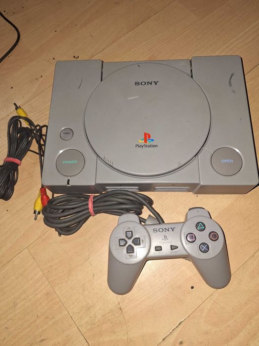 Playstation 1 SCPH -1002,PSX Pierwszy model. uszkodzony- Zobacz