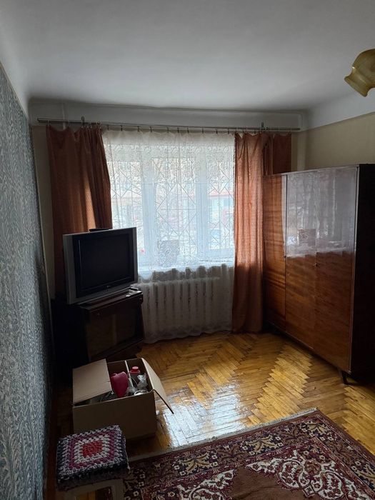 Однокімнатна квартира в оренду в центрі міста біля універмагу Україна