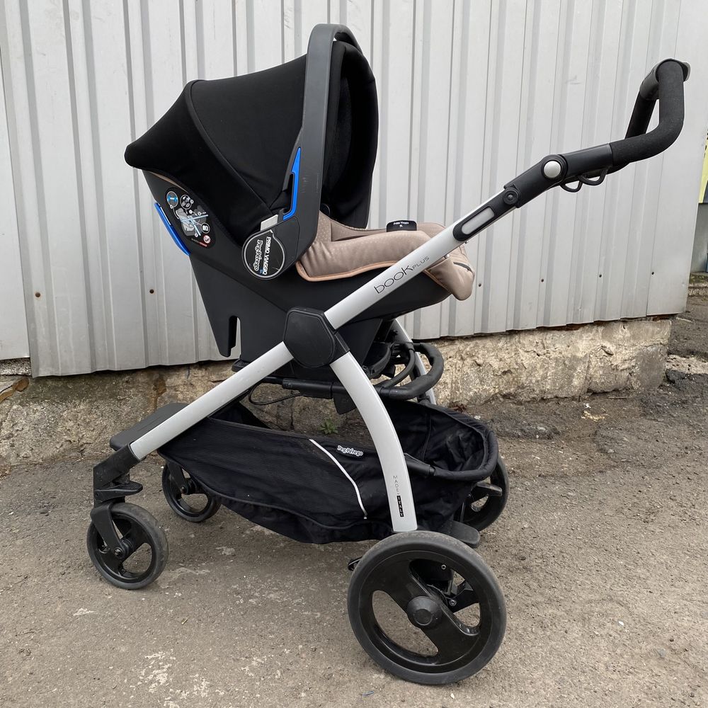 Коляска Peg Perego + Автокресло Peg-еPerego Primo Viaggio SL + база