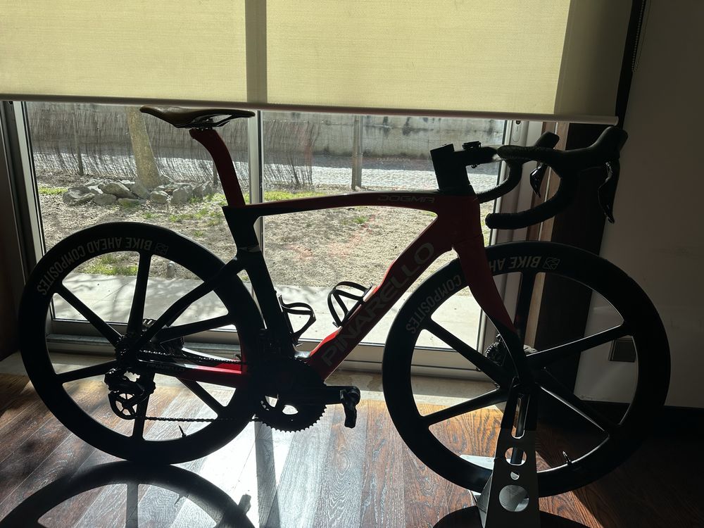 Vendo ou troco Pinarello Dogma F, completa ou sem rodas
