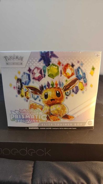 Pokémon Prismatic Evolutions ETB (English) Selado