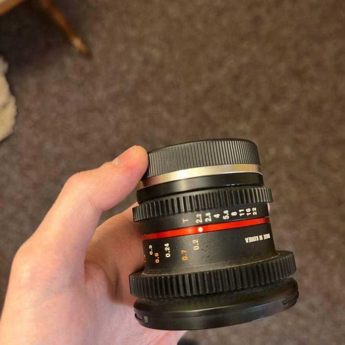 Об'єктив  Samyang t2.2/12 mm