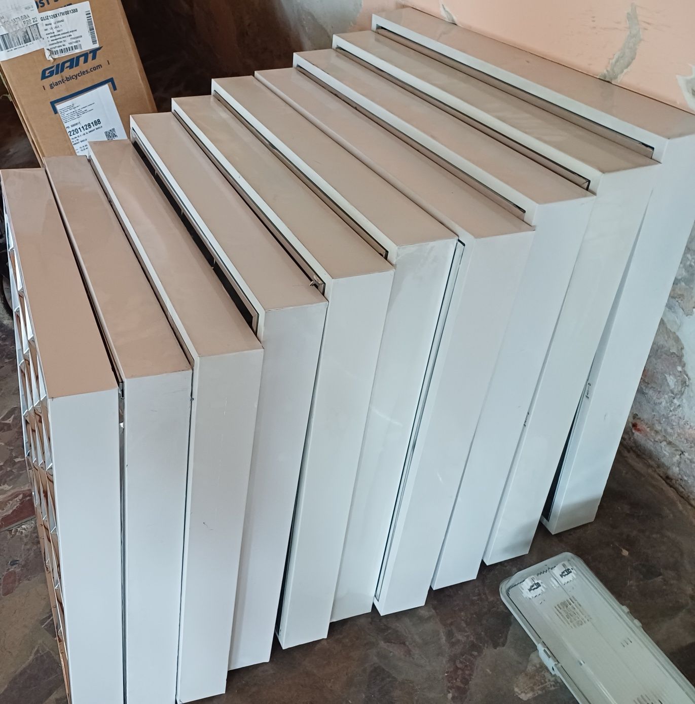 Lampy rastrowe 60x60