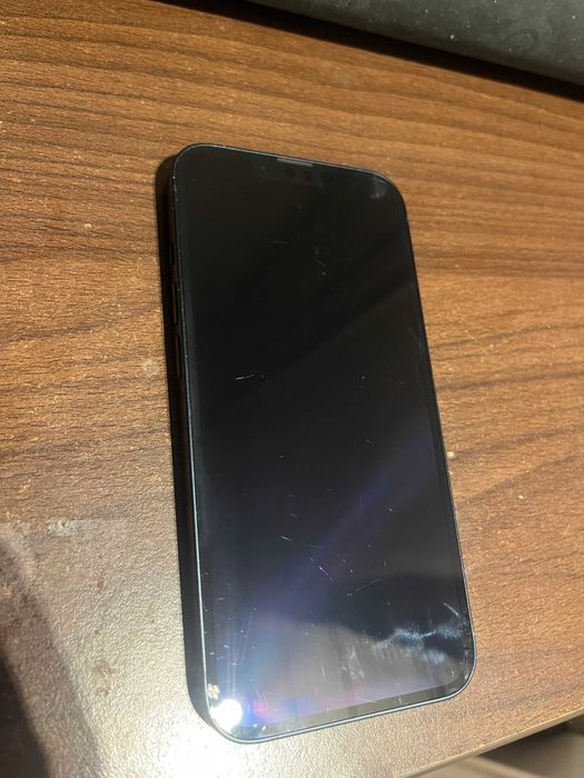 Iphone 13 128gb. kondycja baterii 100%