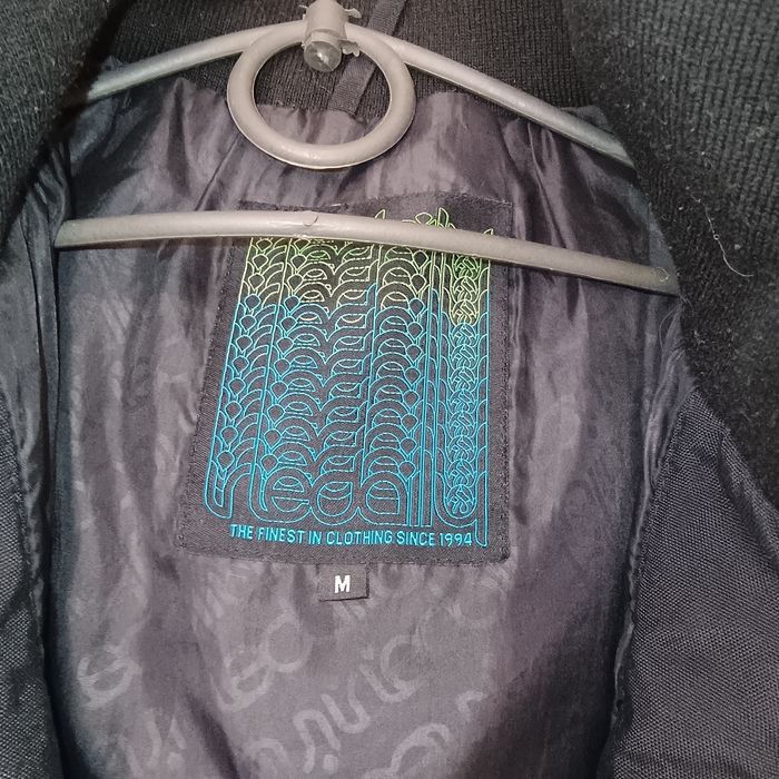 Куртка жіноча осіння