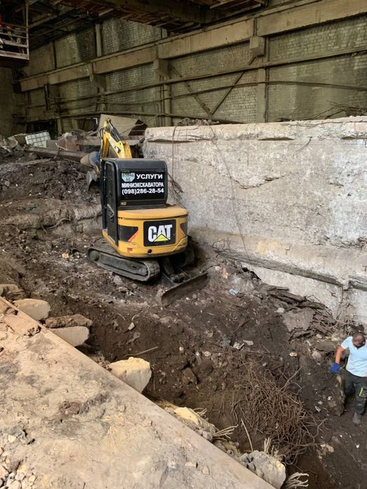 Аренда Мини экскаватора гидромолот экскаватор септик демотаж Камаз Зил