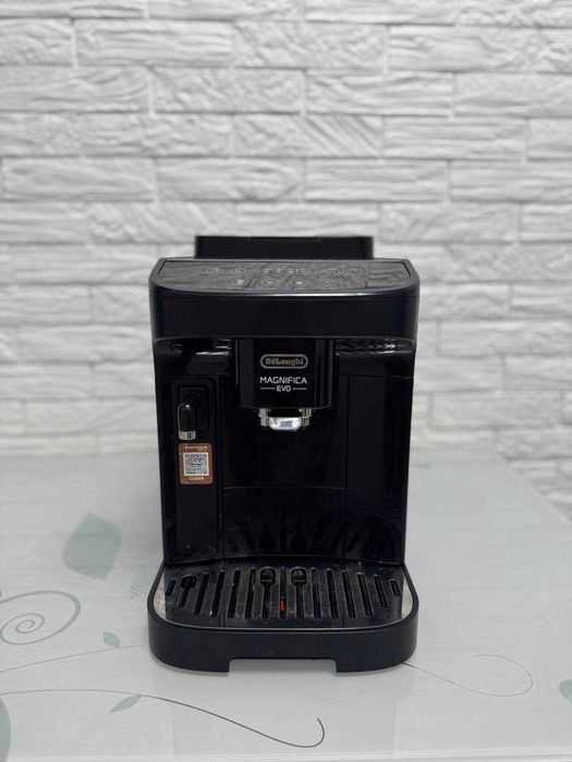 Кавомашина Delonghi Magnifica Evo Ecam290