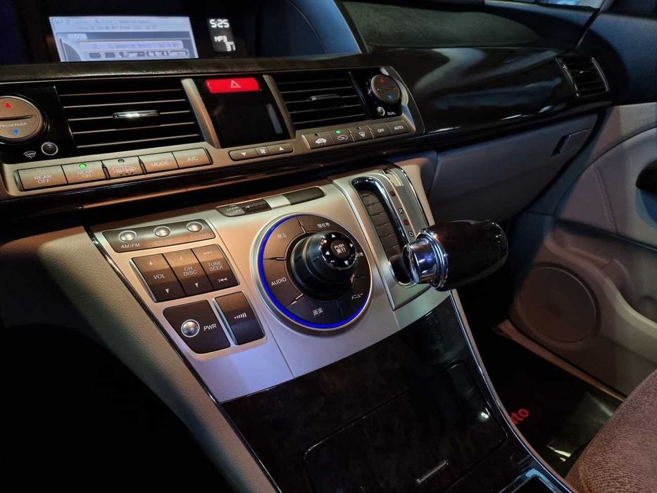 Продам  Honda Elysion 2011. Можна в розстрочку, під викуп.