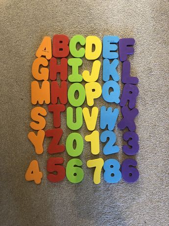 Букви літери Munchkin для ваної