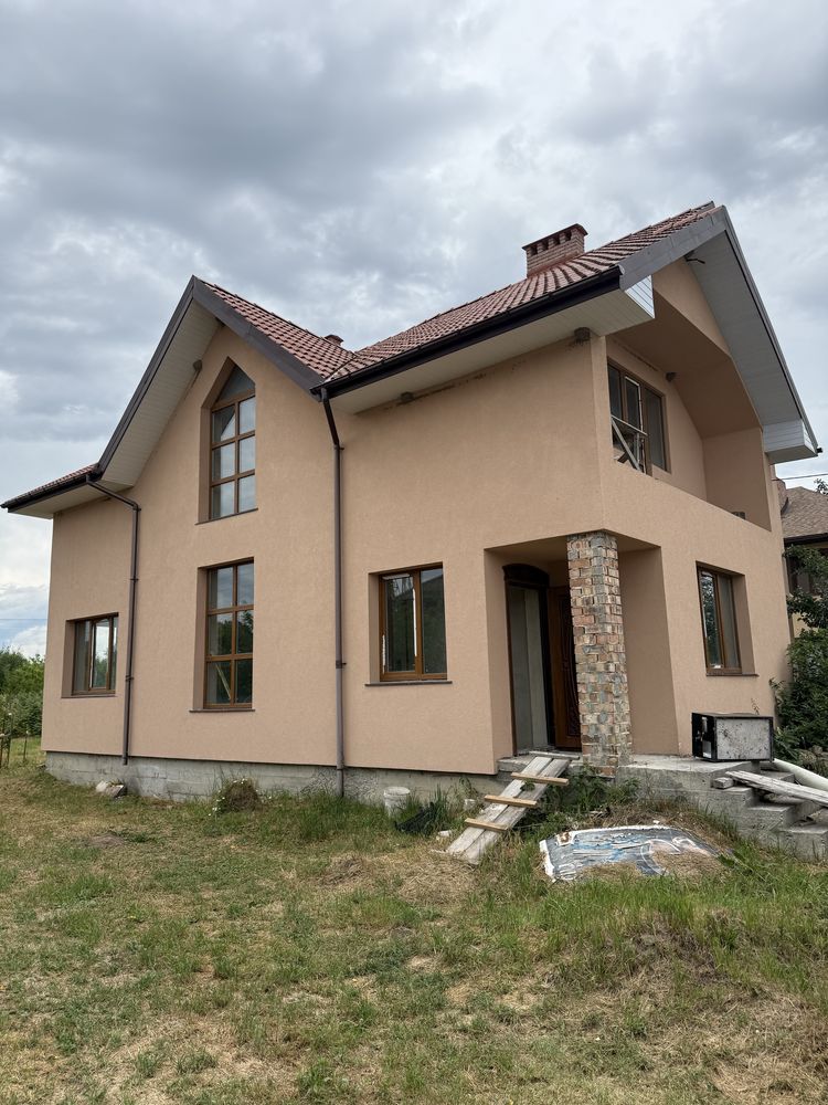 Продам будинок у передмісті Івано-Франківська