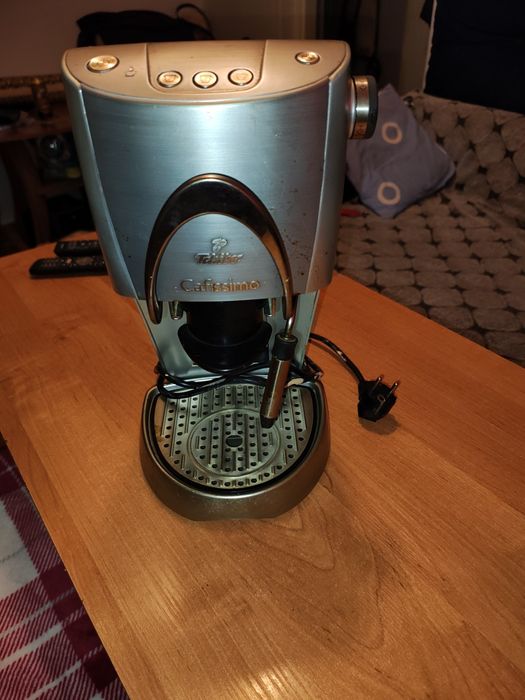 Ekspres do kawy na kapsułki tchibo cafissimo