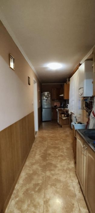 Будинок з земельною ділянкою