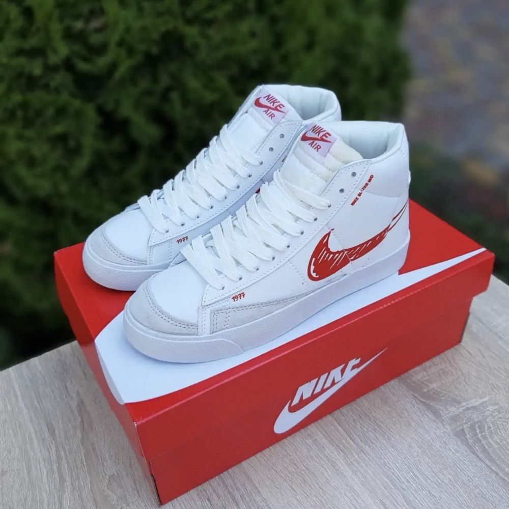 Кросівки Nike Blazer Mid Білі з червоним високі модні кеди блезер