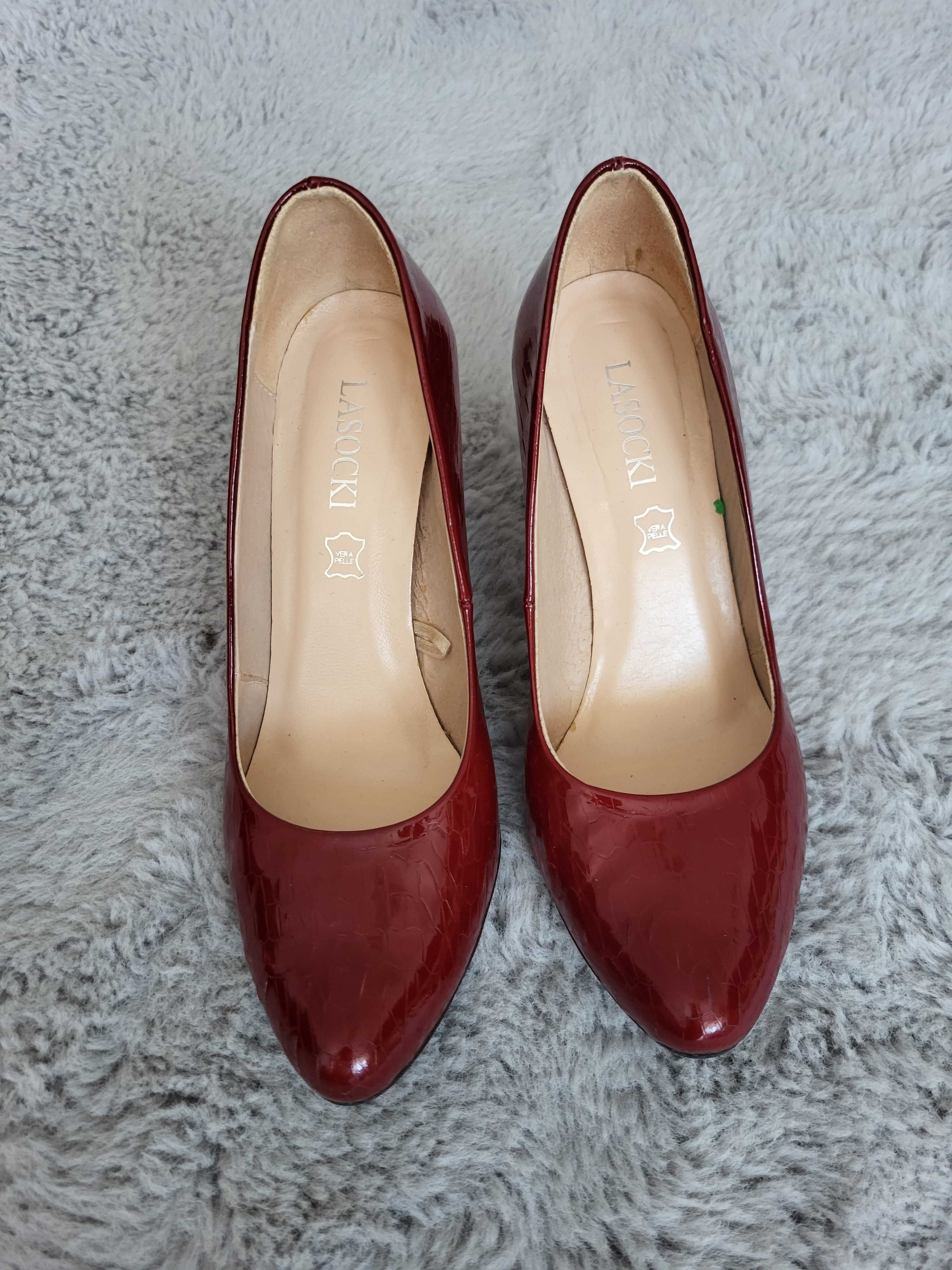 Buty na obcasie czerwone Lasocki r 36